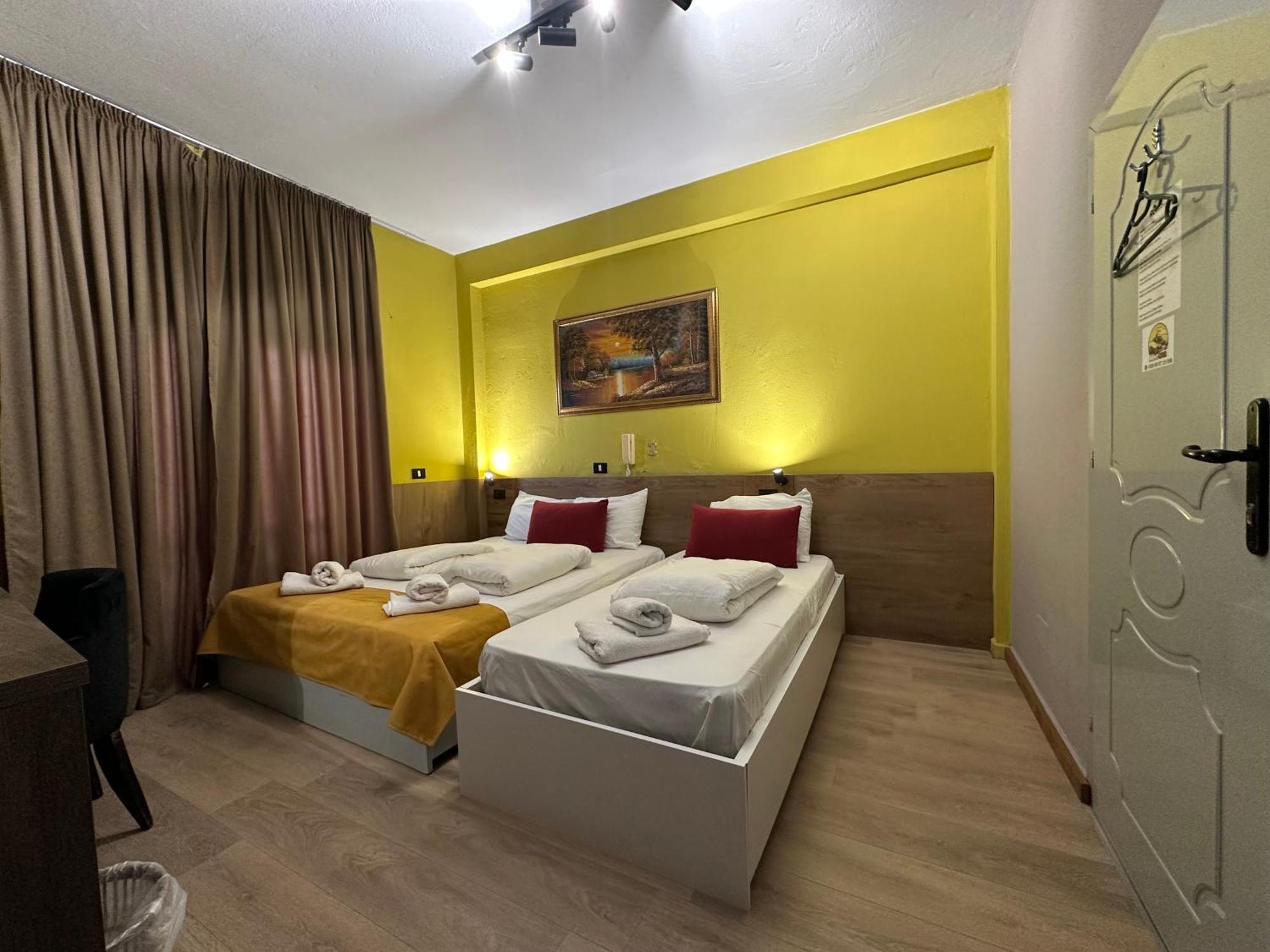 Villa Cabare Apartments&Rooms Durrës Exterior foto